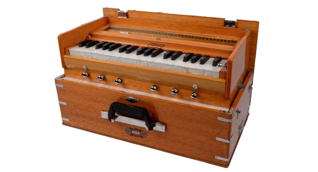 Harmonium značky Bina - kvalita prověřená tradicí. Dodává Pavla Saraswati - Praha a ČR a SR