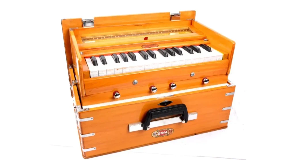 Harmonium značky Bina - kvalita prověřená tradicí. Dodává Pavla Saraswati - Praha a ČR a SR