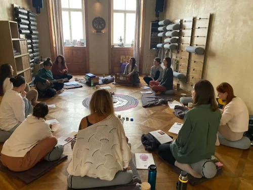 Umění kírtanu říjen 2024